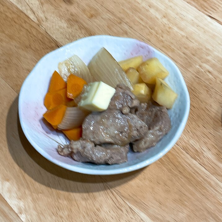 豚ヒレ肉でつくる、肉じゃが